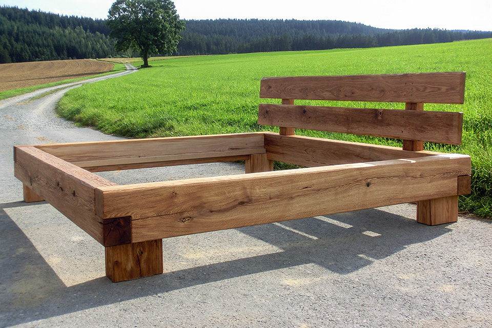 Massivholzmöbel
