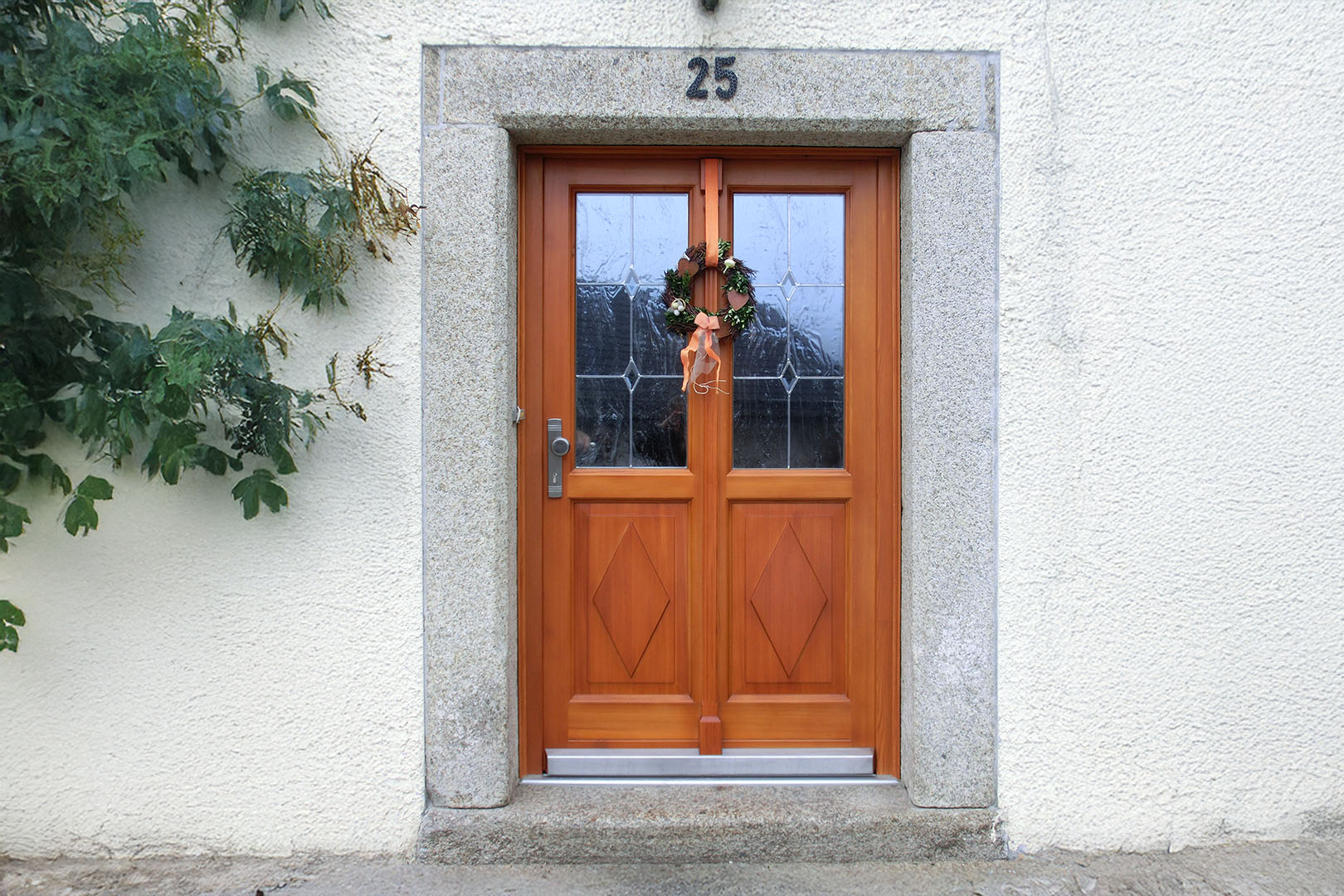 Haustüre mit Bleiverglasung